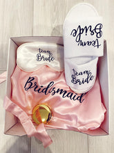 Load image into Gallery viewer, Bridesmaid Proposal
